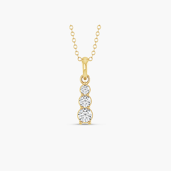 Graduated Bar Diamond Necklace in 14K Gold
