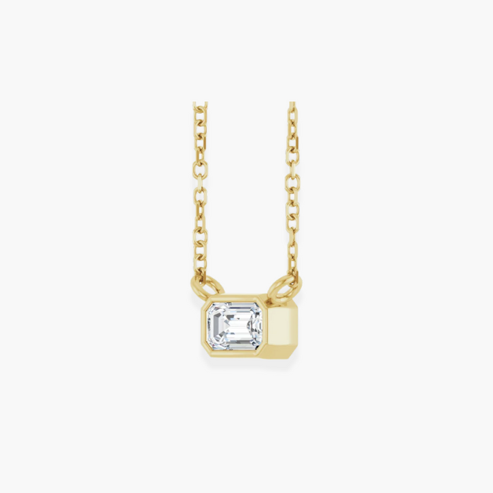 Emerald Bezel Solitaire Necklace in 14K Gold