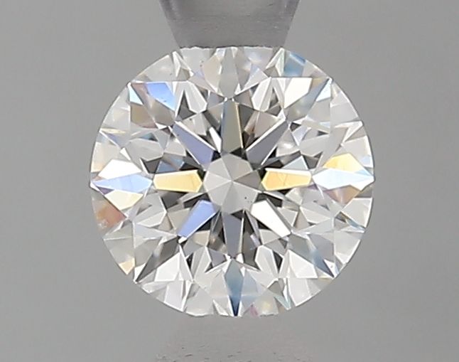 0.7 Carat E-SI1 Round Cut Diamond