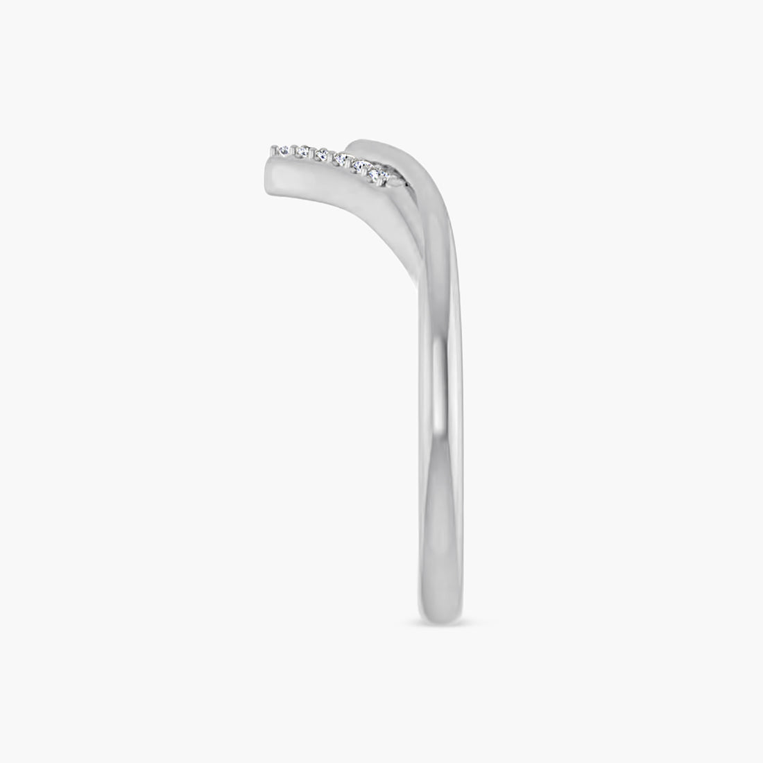 .04 CTW Natural Diamond Contour Band