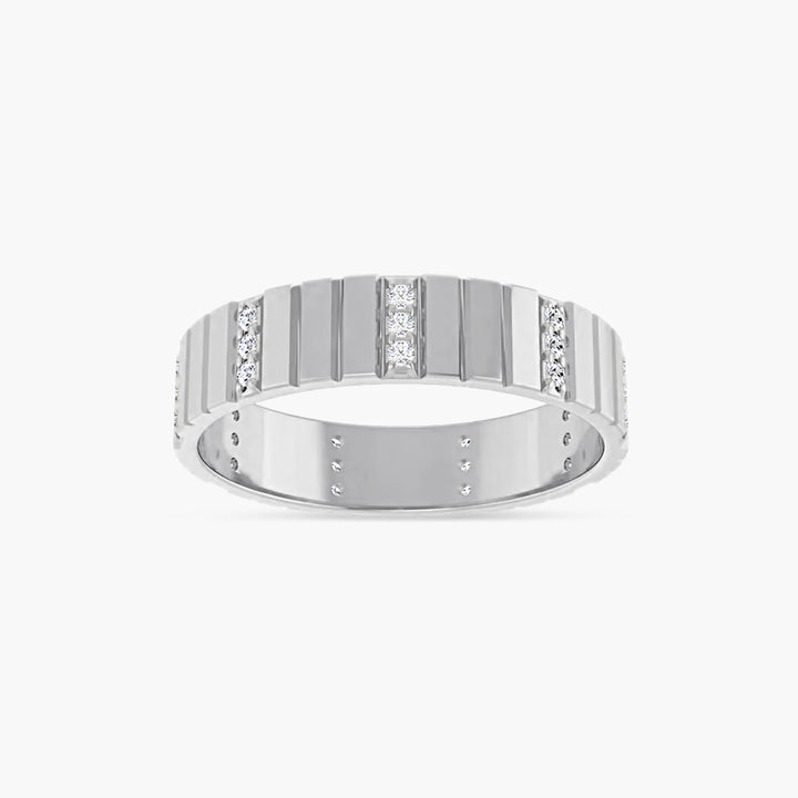 Vertical Ridge Accented Band