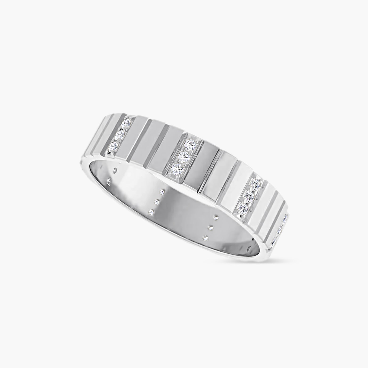 Vertical Ridge Accented Band