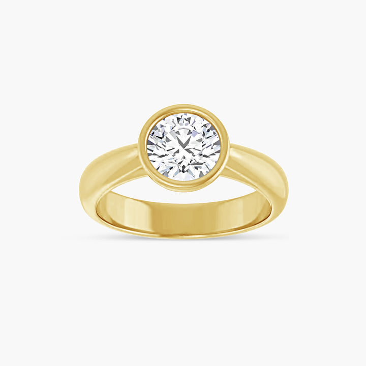 The Bezel-Set Esmé Yellow Gold