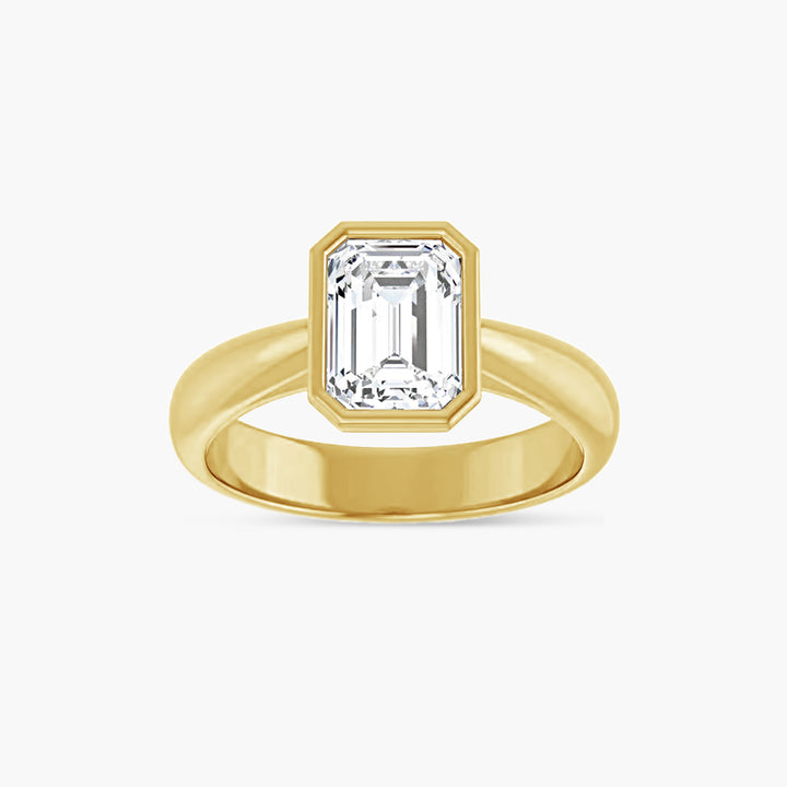 The Bezel-Set Esmé Emerald Yellow Gold