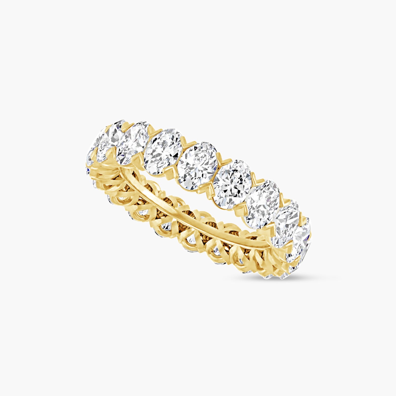 Oval & Emerald Low Profile V-Prong Eternity Band