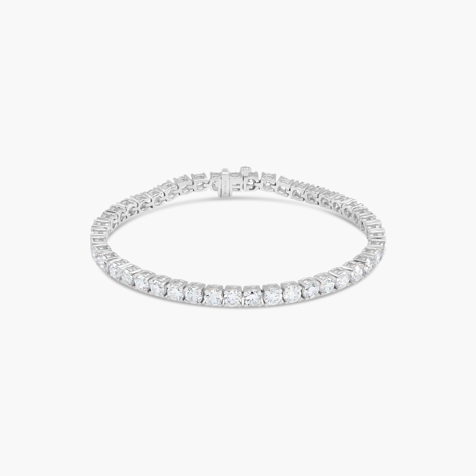 10 CTW Classic Diamond Tennis (DE, VVS2) – 14K Yellow Gold