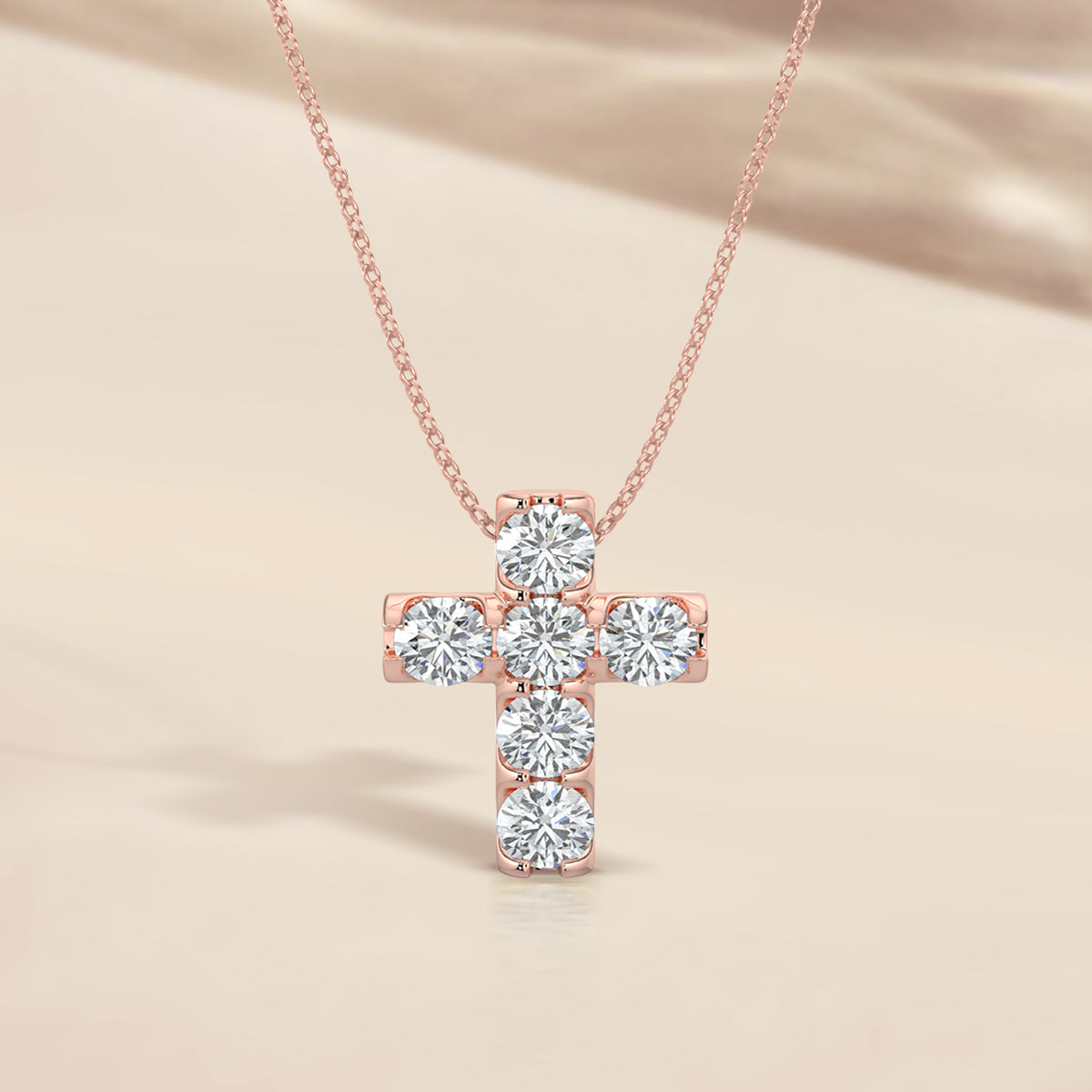 0.50 CTW Cross Diamond Pendant With Chain