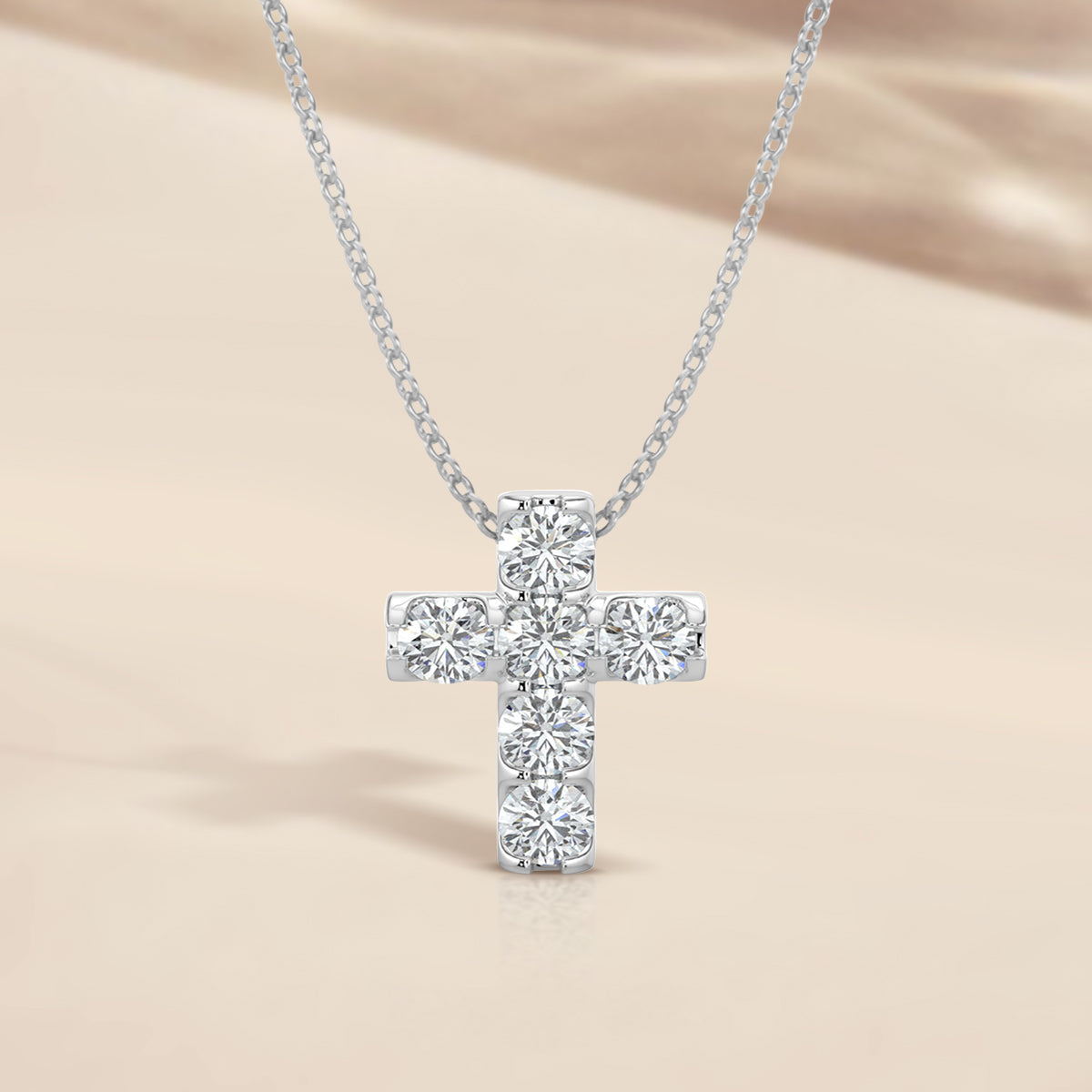 0.50 CTW Cross Diamond Pendant With Chain