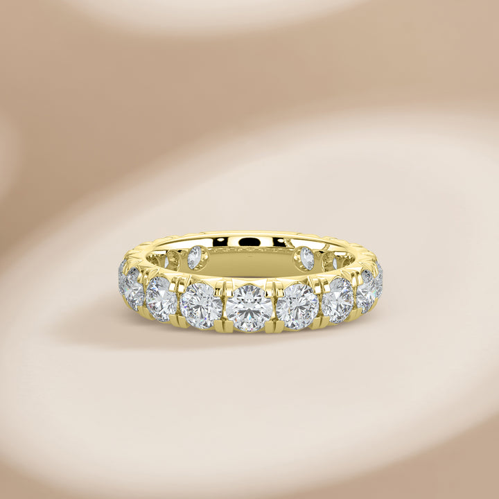 3.00 Ctw Full Diamond Band In French Pave Setting